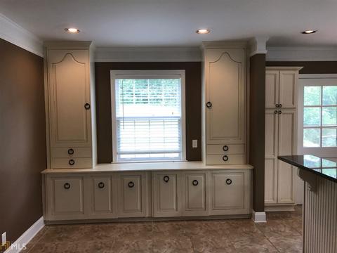 453 Gordon Cir, Lagrange, GA 30240 photo 4