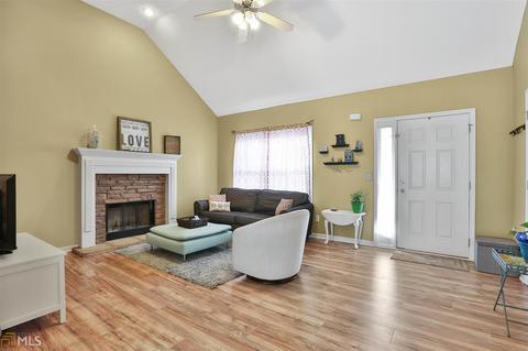 103 Spring Cir, Senoia, GA 30276 photo 8
