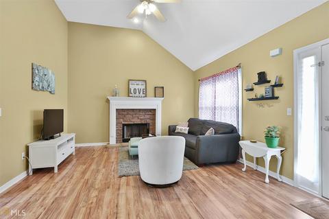 103 Spring Cir, Senoia, GA 30276 photo 7