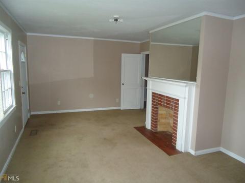 233 Beechwood Cir, Lagrange, GA 30240 photo 3