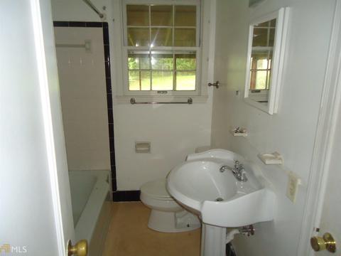 233 Beechwood Cir, Lagrange, GA 30240 photo 8