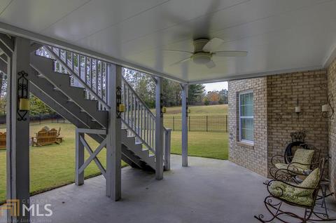 125 Donegal Dr, Tyrone, GA 30290 photo 7