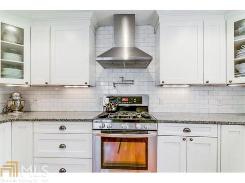 3396 Keswick Ct, Chamblee, GA 30341 photo 6