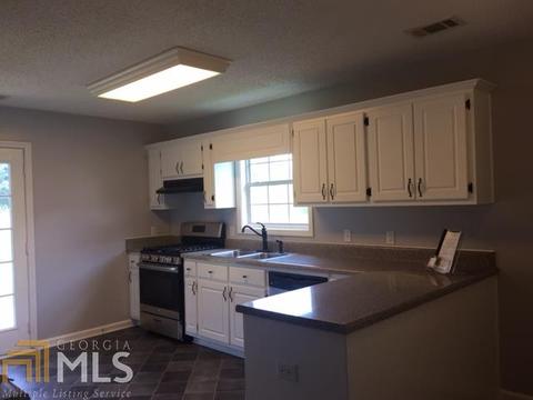 1362 N Hampton Dr, Hampton, GA 30228 photo 2