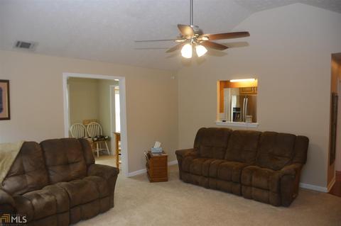 703 Apache Trl, Winder, GA 30680 photo 7