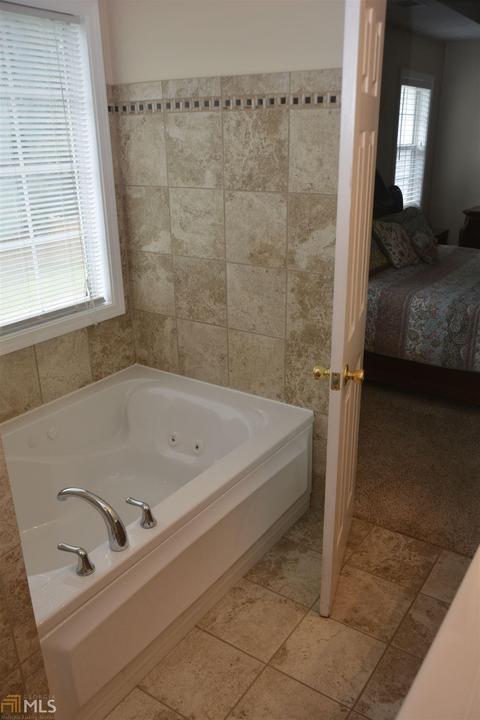 703 Apache Trl, Winder, GA 30680 photo 20