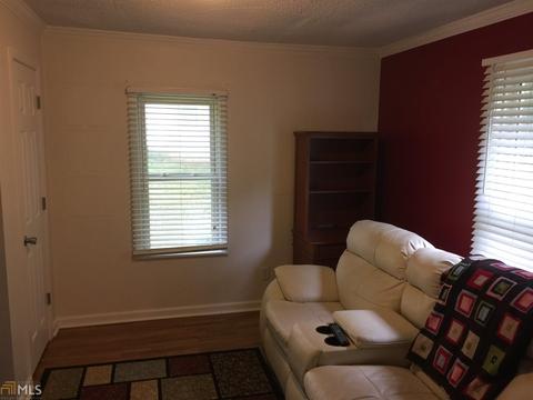 324 E Spg, Dallas, GA 30132 photo 7