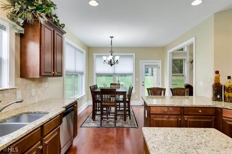 2348 Braunsroth Ln, Hampton, GA 30228 photo 11