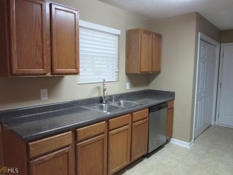 80 Cumberland Dr, Rex, GA 30273 photo 8