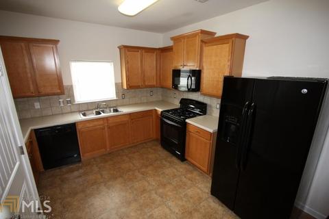 230 River Meadow Dr, Lagrange, GA 30241 photo 3