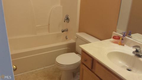 407 Hampton Green Dr, Lagrange, GA 30240 photo 8