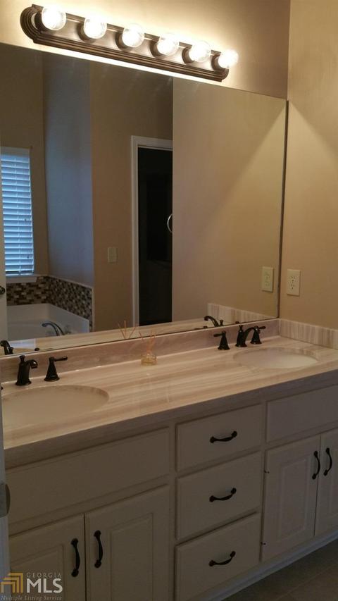 60 Stonewall Dr, Covington, GA 30016 photo 6