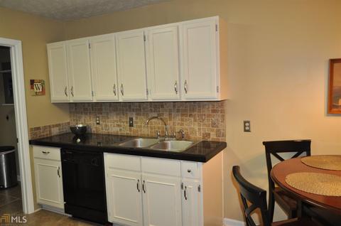 219 Waterview Dr, Lagrange, GA 30240 photo 5