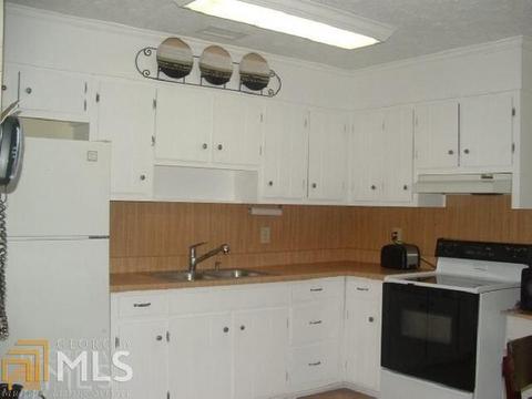 121 Robert Taylor Rd, Lagrange, GA 30240 photo 2