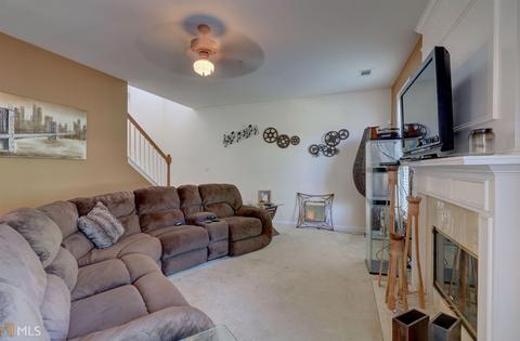 1180 Foxcroft Dr, Morrow, GA 30260 photo 3