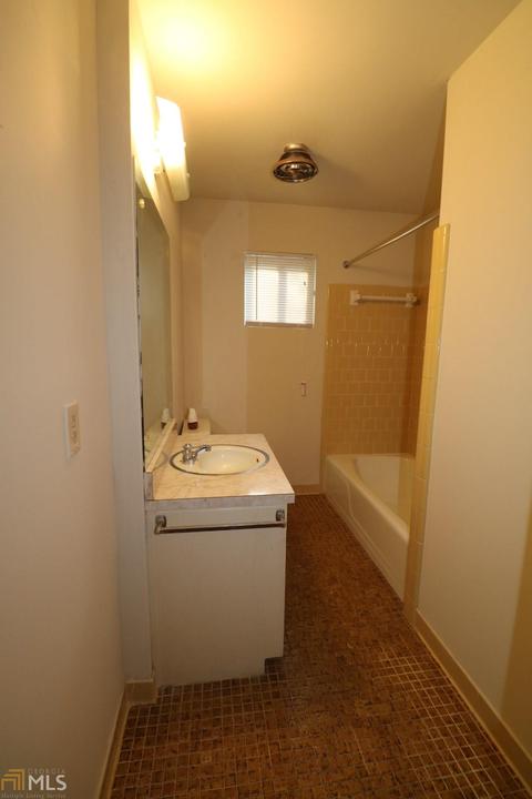 1379 John Roberts Dr, Morrow, GA 30260 photo 19