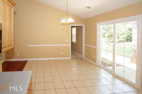 172 Meadow View Dr, Jackson, GA 30233 photo 9