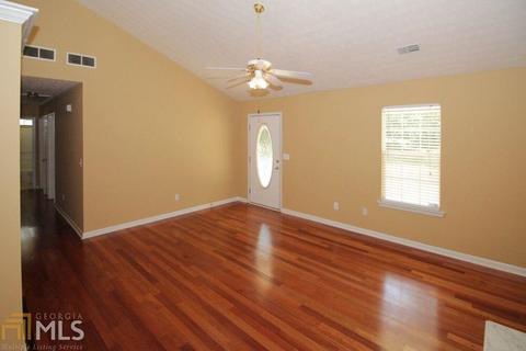 172 Meadow View Dr, Jackson, GA 30233 photo 4