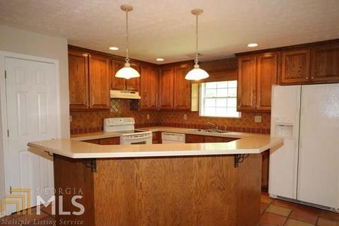 213 Old Pond Rd, Lagrange, GA 30241 photo 2