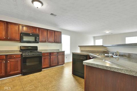 484 Andrews Dr, Hampton, GA 30228 photo 3