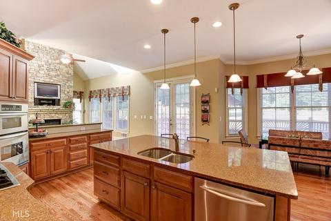 610 Westbourne Dr, Tyrone, GA 30290 photo 12