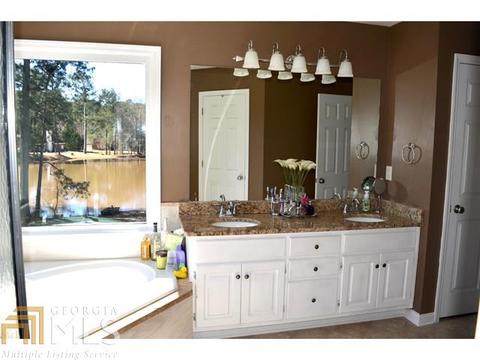 138 Sunny Point Cir, Lagrange, GA 30240 photo 12