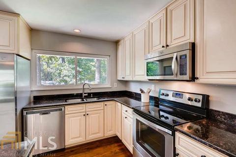 3814 Captain Dr, Chamblee, GA 30341 photo 8