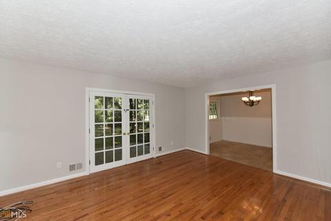 3149 Robin Ln, Duluth, GA 30096 photo 3