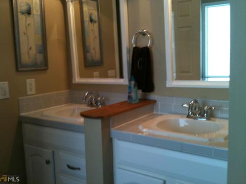 1104 N Hicks Rd, Toccoa, GA 30577 photo 11
