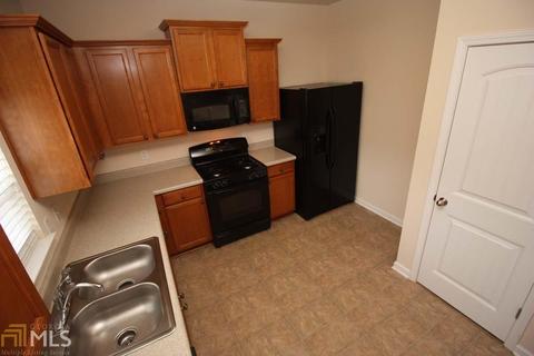 238 River Meadow Dr, Lagrange, GA 30241 photo 5