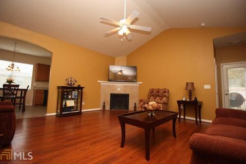 238 River Meadow Dr, Lagrange, GA 30241 photo 3