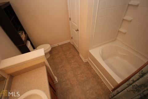 238 River Meadow Dr, Lagrange, GA 30241 photo 8