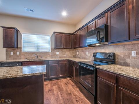 25 Silver Willow Ct, Covington, GA 30016 photo 3