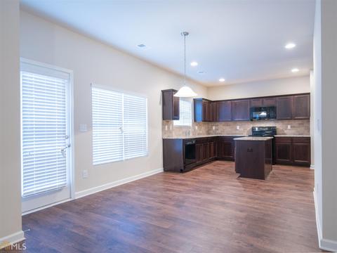 25 Silver Willow Ct, Covington, GA 30016 photo 6