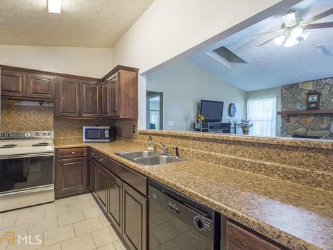 125 Farmbrook Trl, Stockbridge, GA 30281 photo 6