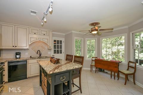 4561 Bentley Pl, Peachtree Corners, GA 30096 photo 3