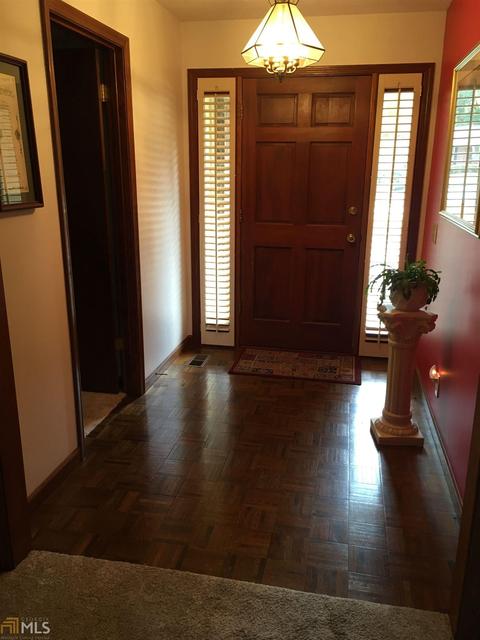203 Pine Cir, Monroe, GA 30655 photo 2