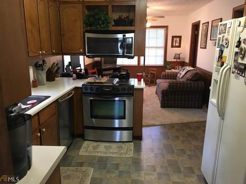 203 Pine Cir, Monroe, GA 30655 photo 8