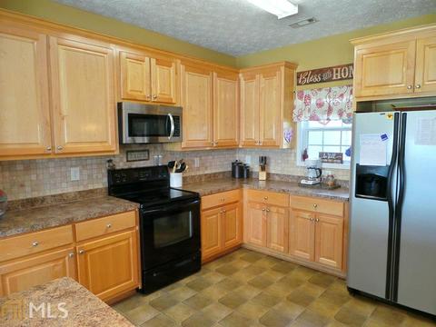 108 Hamilton Lake Dr, Lagrange, GA 30241 photo 9
