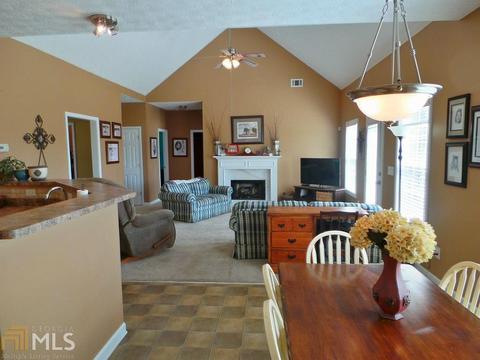 108 Hamilton Lake Dr, Lagrange, GA 30241 photo 3