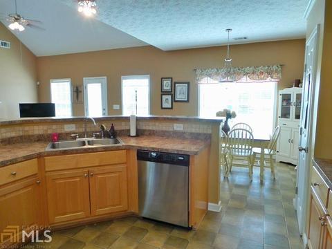 108 Hamilton Lake Dr, Lagrange, GA 30241 photo 10