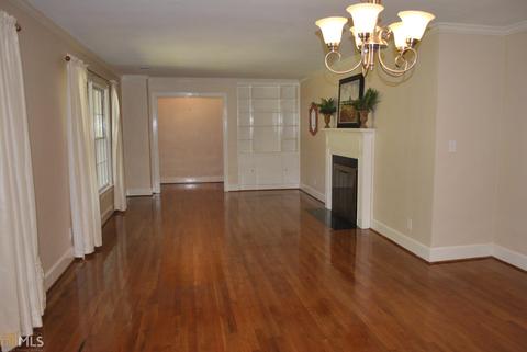 706 Piney Woods Dr, Lagrange, GA 30240 photo 4