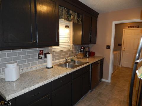 404 Corey Ct, Perry, GA 31069 photo 5