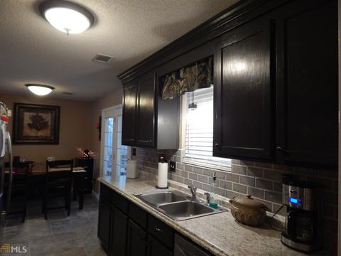 404 Corey Ct, Perry, GA 31069 photo 8