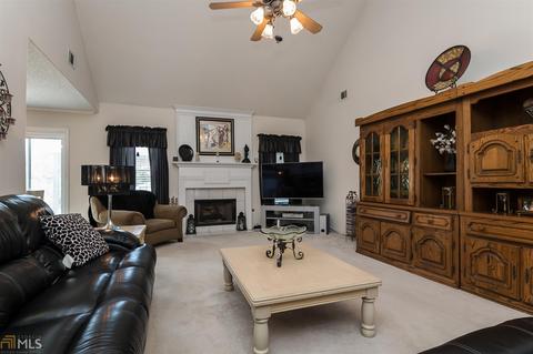 5795 Stagecoach Rd, Rex, GA 30273 photo 9