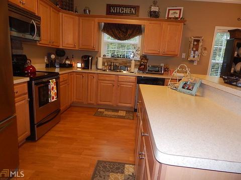 105 Scenic Dr, Lagrange, GA 30240 photo 4