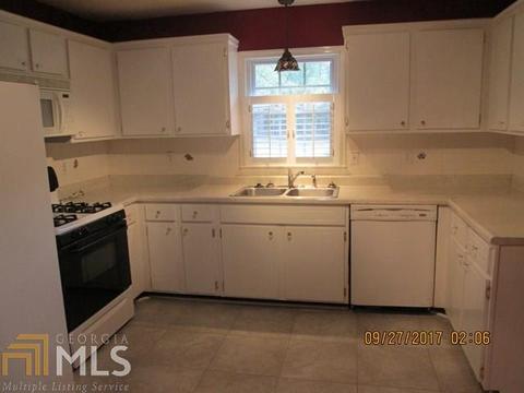 307 Holly Dr, Dublin, GA 31021 photo 6