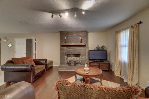 20 Walker Dr, Stockbridge, GA 30281 photo 3