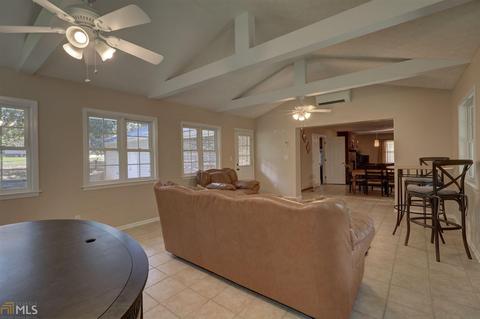 20 Walker Dr, Stockbridge, GA 30281 photo 8