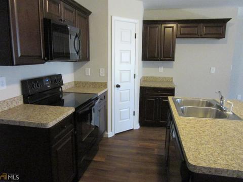 301 Cotton Dr, Jackson, GA 30233 photo 4